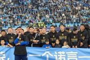 IMsports-马龙回归首秀大放异彩，哈登主场球迷高呼名字